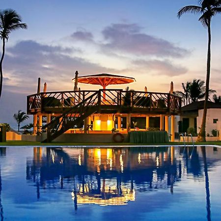 Sunbeach Hotel & Resort Bakau Екстер'єр фото