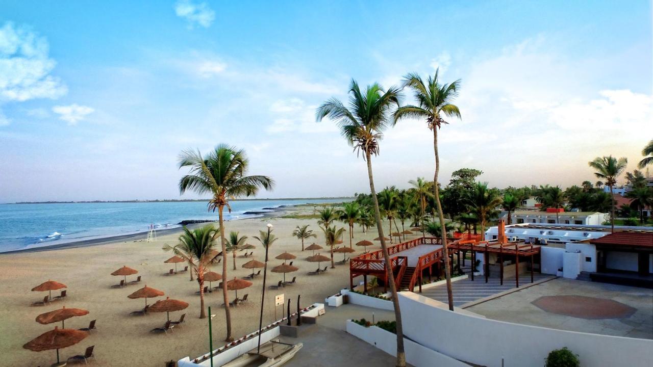 Sunbeach Hotel & Resort Bakau Екстер'єр фото