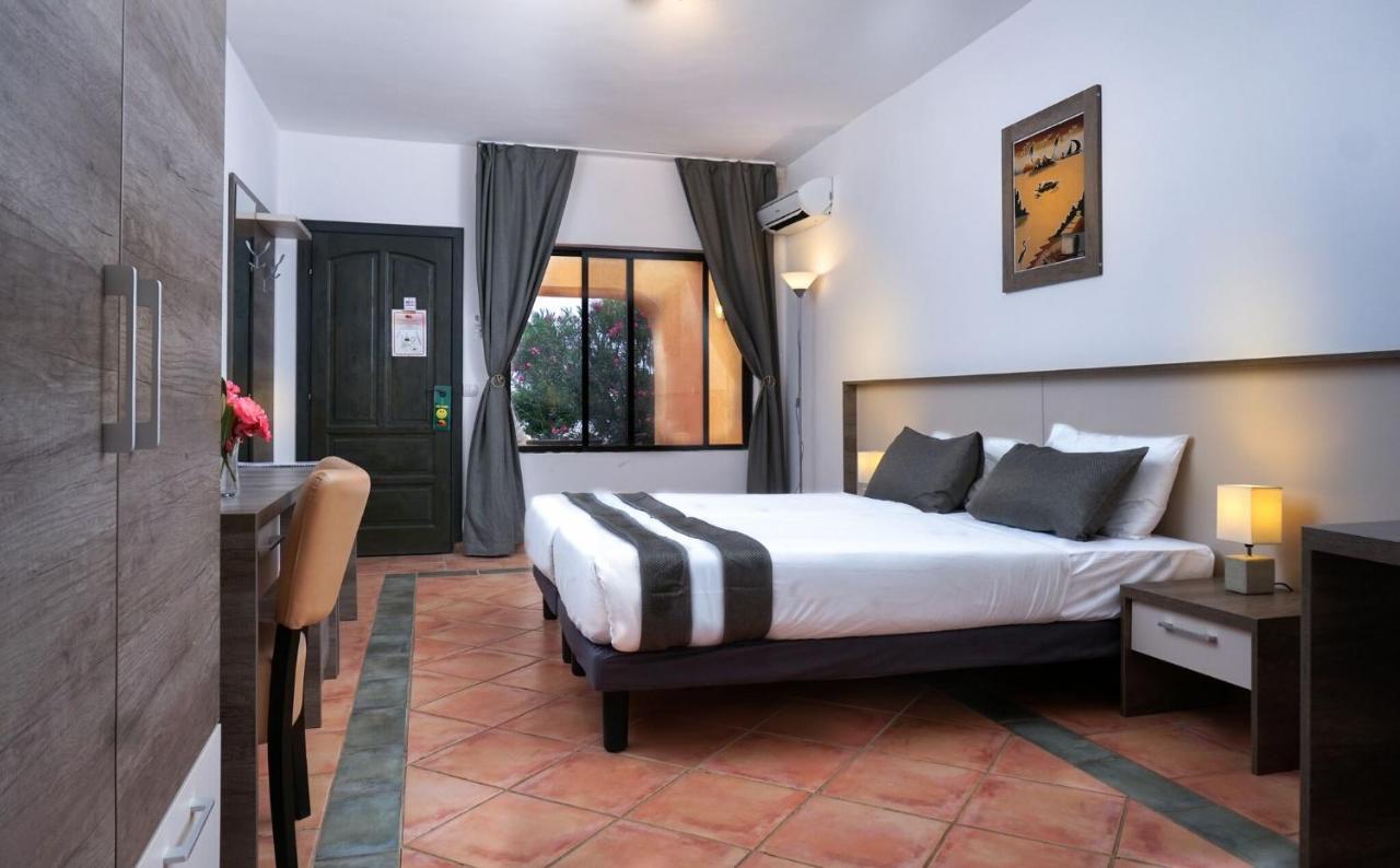 Sunbeach Hotel & Resort Bakau Екстер'єр фото